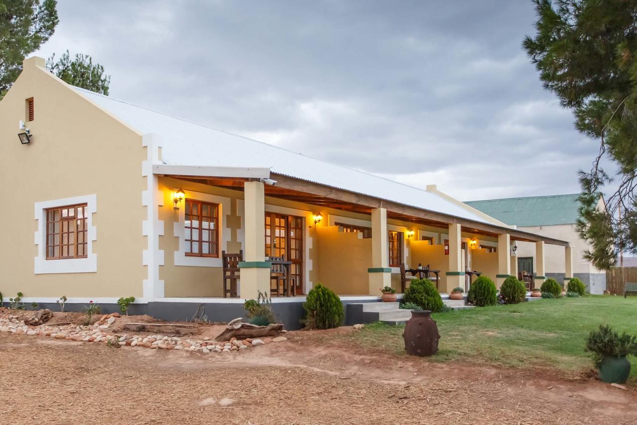 De Denne Country Guest House Oudtshoorn Exteriör bild